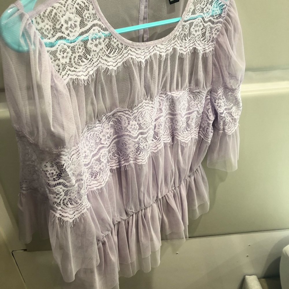 Forever 21 women’s top. - Picture 4 of 6